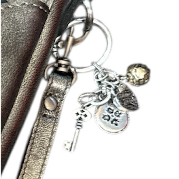 Patricia Nash Amelia Wallet - Picture 8 of 9